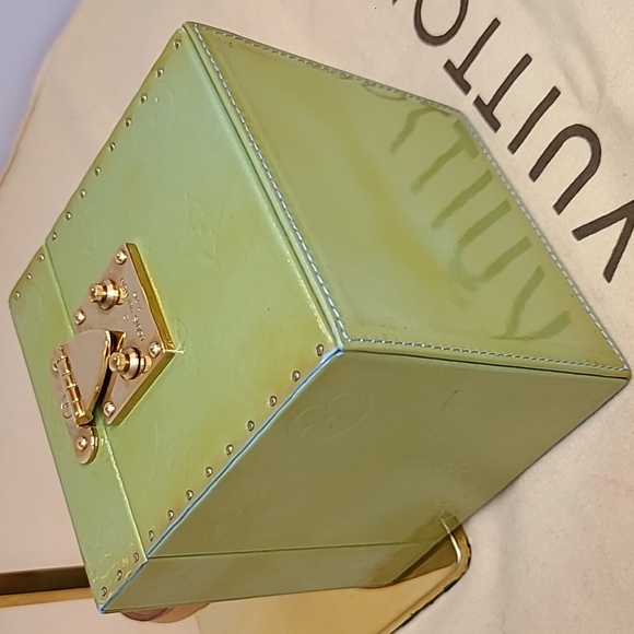 LOUIS VUITTON VINTAGE 1998 MONOGRAM VERNIS BLEECKER POUCH GREEN/BLUE STUNNING! - Picture 12 of 17